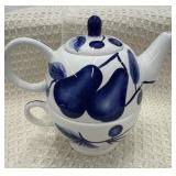 Tea for One" 3-piece porcelain stackable set,