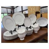 Mikasa Cameo Platinum 44pc fine china dinnerware