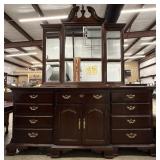 Thomasville Mahogany Dresser w/ Tri-Fold Mirror