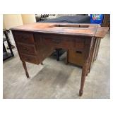 Vintage Singer sewing machine cabinet table,