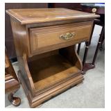 25" Colonial-style Open Nightstand Side Table