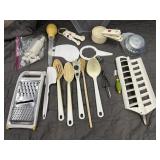 18pc Kitchen Utensils Bundle