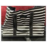 SCOUT Original Deano tote bag featuring a black