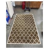 5x8 Pottery Barn Handtufted Wool Rug. Brown/White
