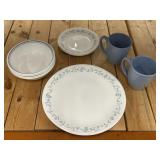 10pc Bundle of Corelle - 4 Plates & Bowls, 2 Mugs