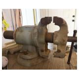 Large Heavy Duty Vise
