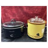2 Slow Cookers Crockpot and Rival Black Gold