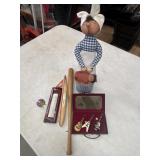 Mix of random vintage items