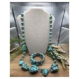 Southwest-style Turquoise Necklace and bracelet.