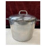 vintage Royalty NASCO stock pot made in Korea