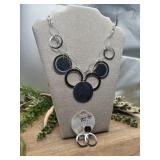 Paparazzi "A Silver Spell" necklace.