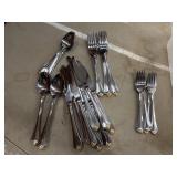 40 piece Oneida Golden Julliard Stainless Flatware