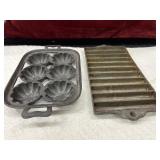 2pc. Vintage cast urk