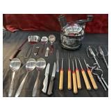 22 pc. Bundle of kitchen untensils.
