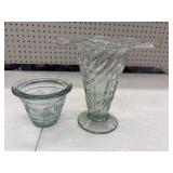 vintage Murano art glass vase featuring a clear,