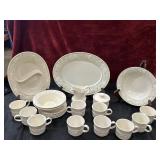 21 pc. Metlox Vernon Antiqua Poppytrail