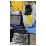 Pallet of storeage containets
