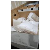 PALLET Bed Linen Kits Pillow Sheet Blanket Laundry