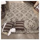 Croscill Royalton comforter with 2 pillows and