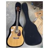 Alvarez Regent 5212 dreadnought guitar With case