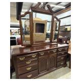 Traditional Mahogany Dresser Mirror & Drawers