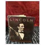 Hardcover Lincoln An illustrated Biography by