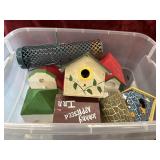 Bundle of birdhouses