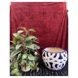 2 Decorative Planters.