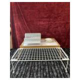 Bundle of kitchen items.