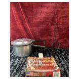 3 kitchen items. Pressure cooker and more
