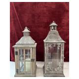 Decorative candle lanterns.