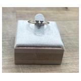 10k Gold Initial "V" Band Ring Marked 10k Size 5.5