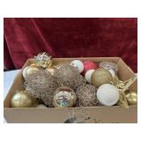 Bundle: Christmas Irnaments.