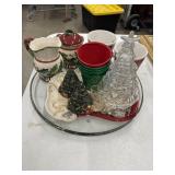 Bundle of glass Christmas dishes.
