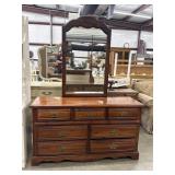 Rustic Broyhill 7-Drawer Chest Dresser Cabinet