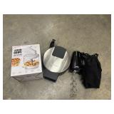 Cuisinart Round Classic Waffle Maker, Braun