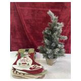 Bundle: Christmas stockings and tree.