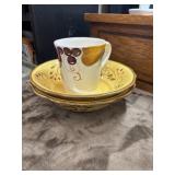 2 Home Trends Italian Villa soup bowls and mug