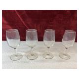 Set of 4 Wine glasses