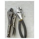 2 pliers.