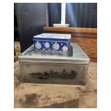 Eiffel Tower design Tin