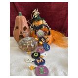Bundle of misc Halloween decor.