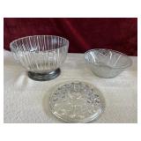 Serving Bowls And Glass Lid.