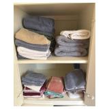 Cabinet bundle of towels, had towels and wash