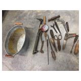 Assorted collection of vintage metal and wooden