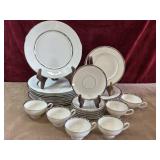 Oxford bone china Lexington white ceramic 9