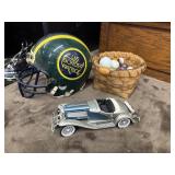 Collection of vintage and novelty items,