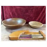 Vintage hand-turned wooden bowl, Munising