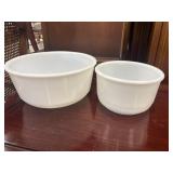 Vintage white milk glass nesting mixing bowls.