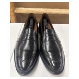 Size 11-D Pair of classic black calfskin penny